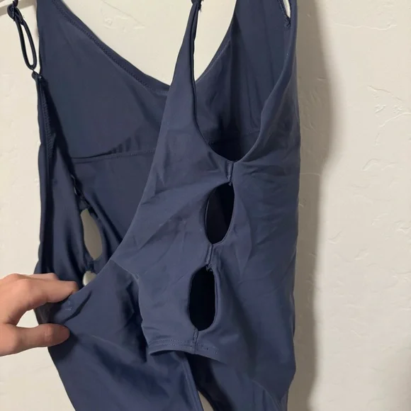 NWT Aerie One-Piece Swimsuit with Side Cutouts - Picture 3 of 4